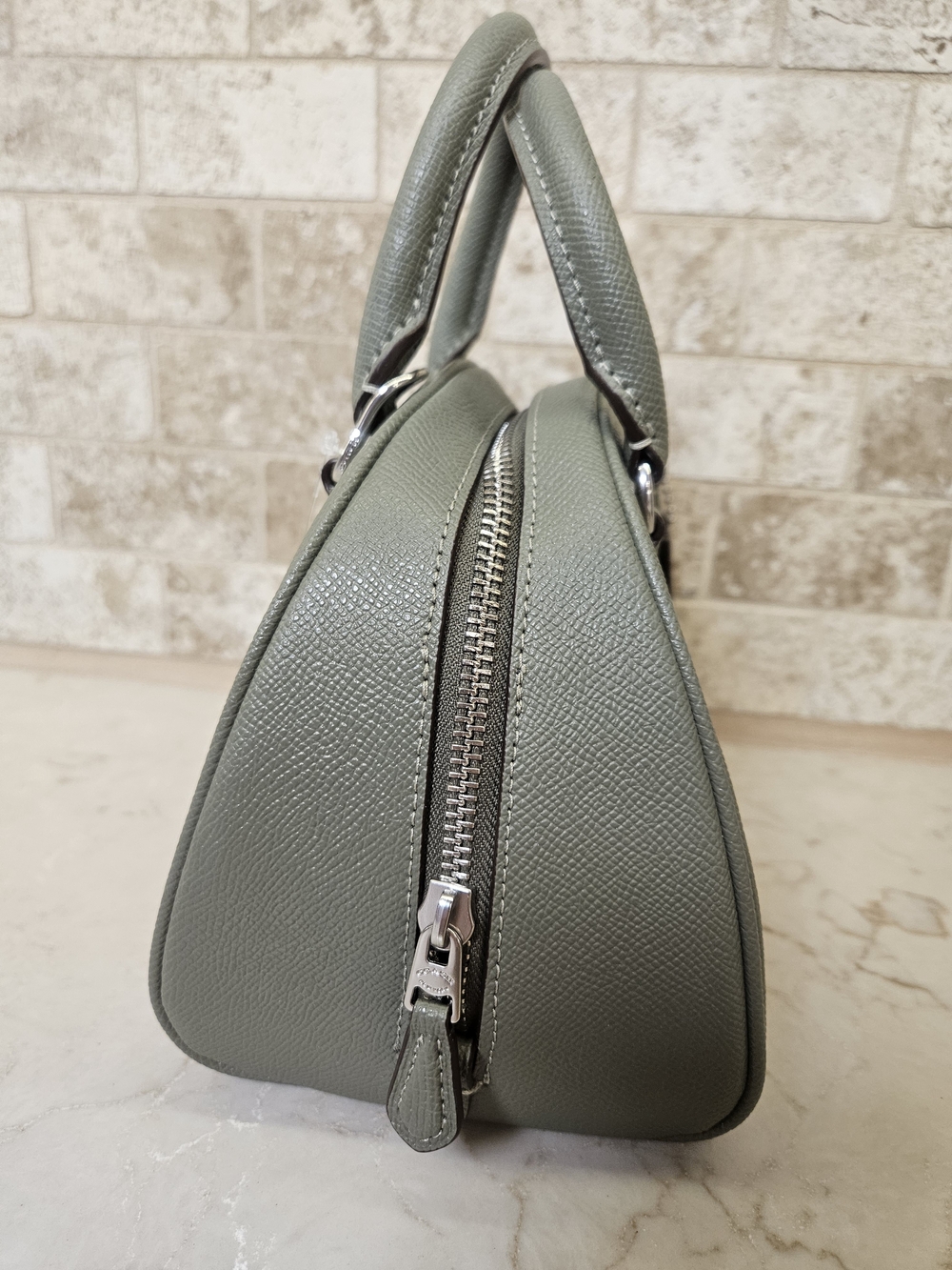 COACH Sydney Satchel in Sage Green NWT - Picture 4 of 8